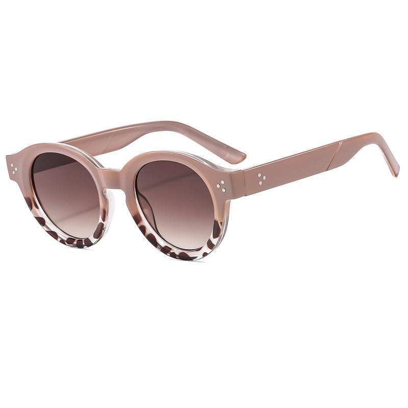 Ladies' fashionable sunglasses with clear and structured frame Stornfield