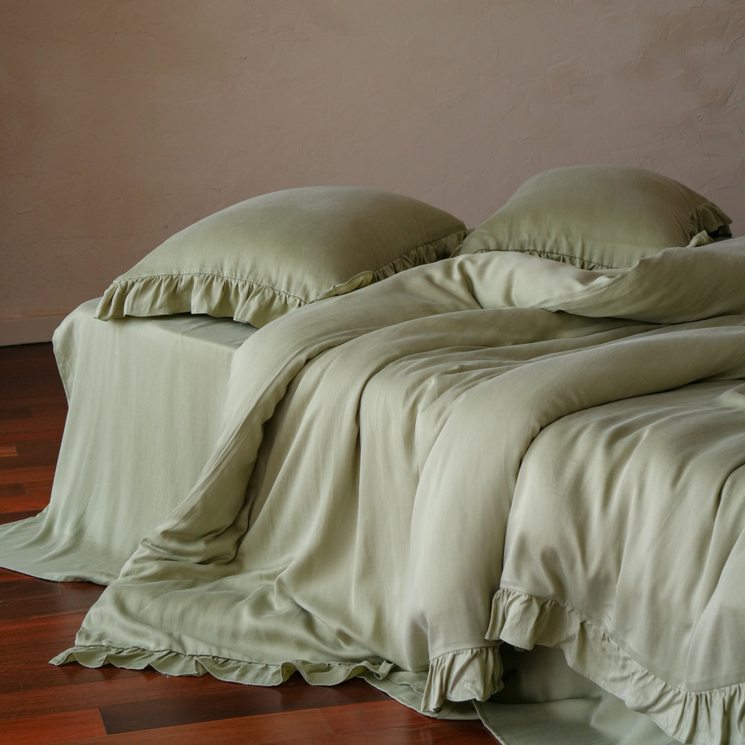 Ruffled Cotton-Linen Duvet Cover Set with Pillowcases and Fitted Sheet