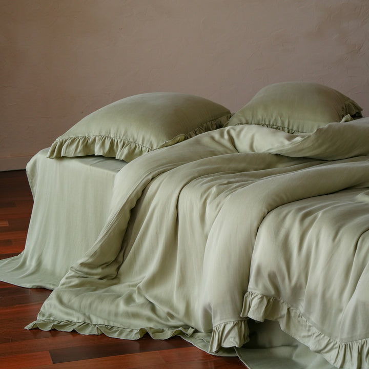 Ruffled Cotton-Linen Duvet Cover Set with Pillowcases and Fitted Sheet