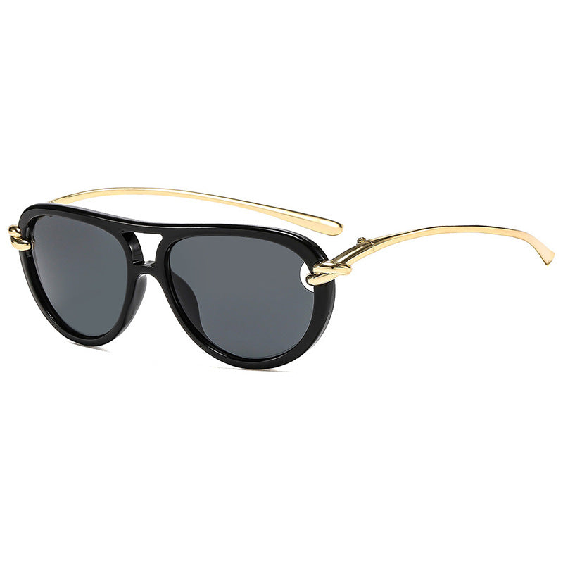 Women Retro Sunglasses with Elegant Frame and Polarized Lenses Stornfield
