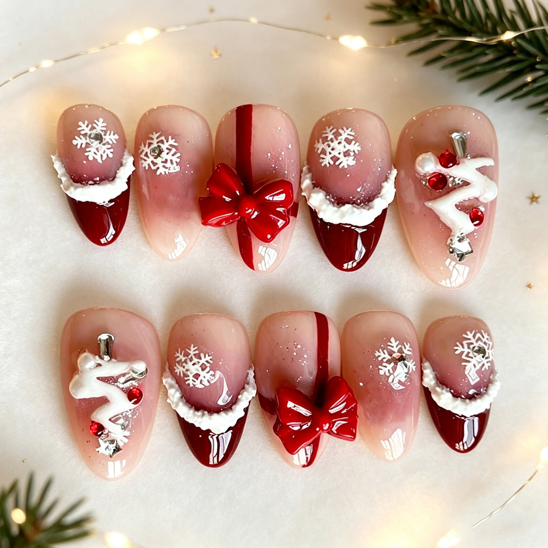 Holiday-Themed Decorative Press-On Nails