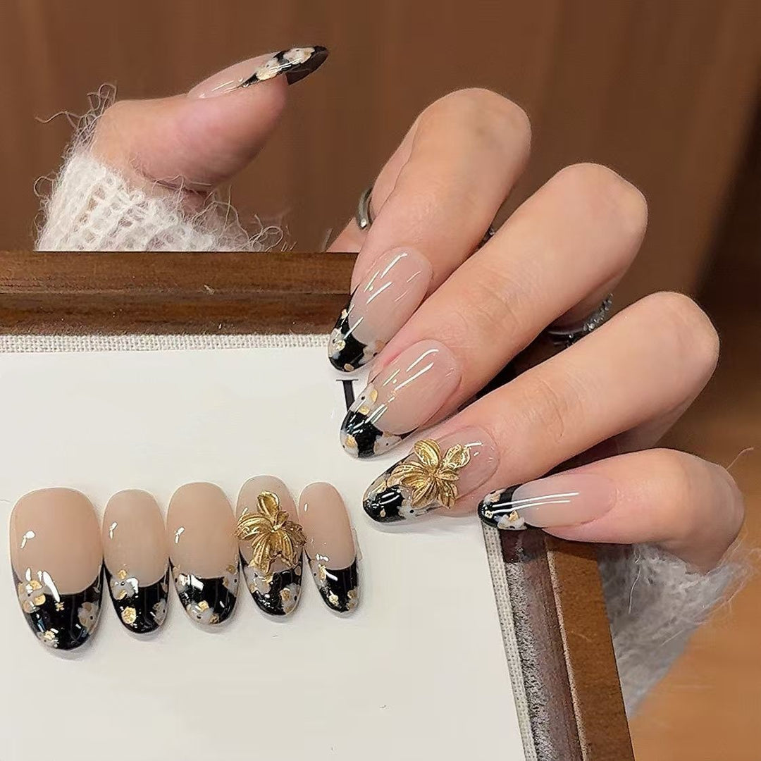 Elegant Floral Press-On Nail Art Stornfield