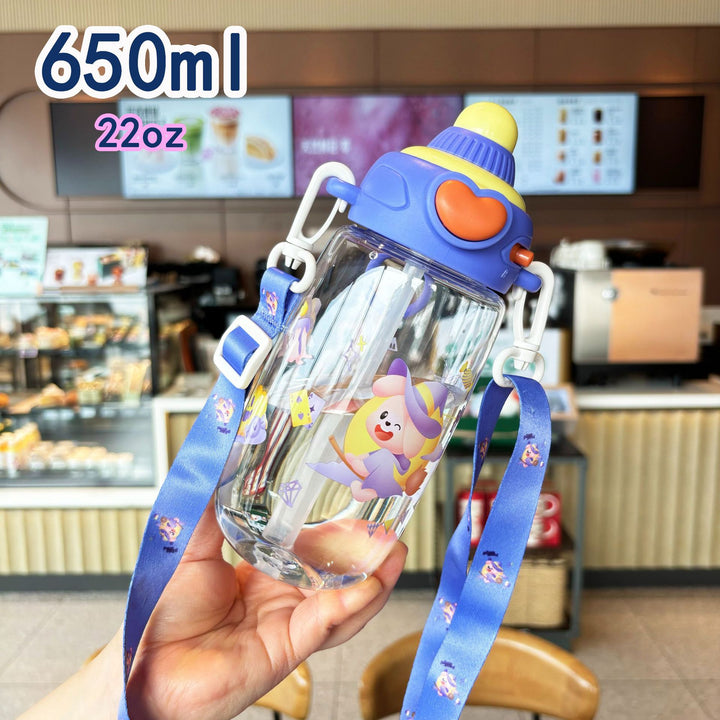 Women's transparent drinking bottle with ergonomic carrying handle and integrated straw Stornfield