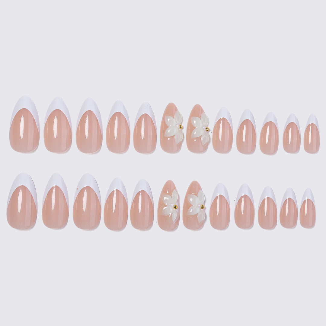 Artificial nails with elegant flower appliqués Stornfield