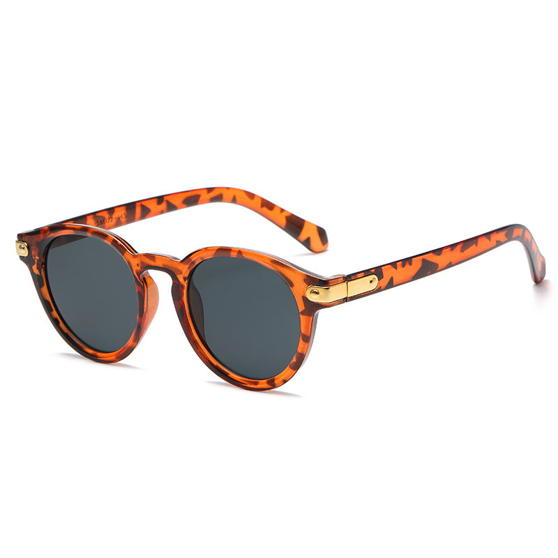 Ladies fashionable sunglasses with transparent frame and sturdy lenses Stornfield