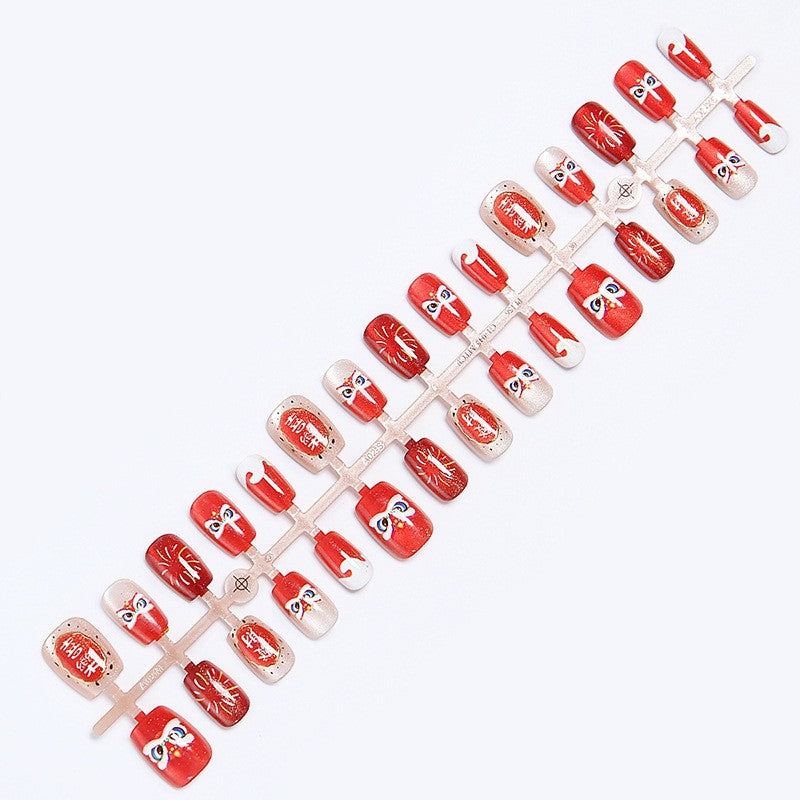 Fake nail set with unique animal motifs and elegant accents Stornfield
