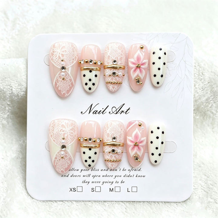 Elegant Lace Press-On Nail Set Stornfield
