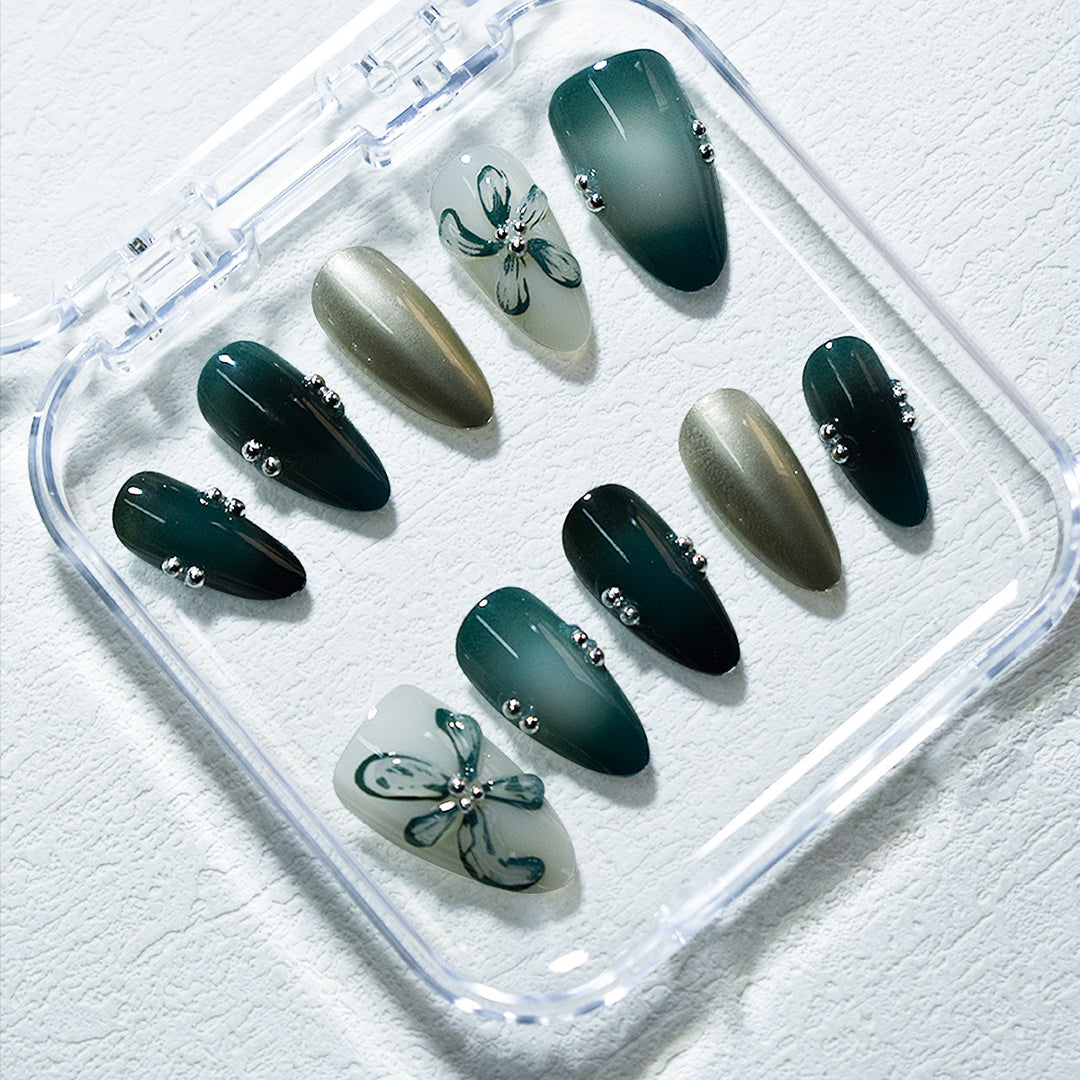Premium Artistic Press-On Nail Set Stornfield