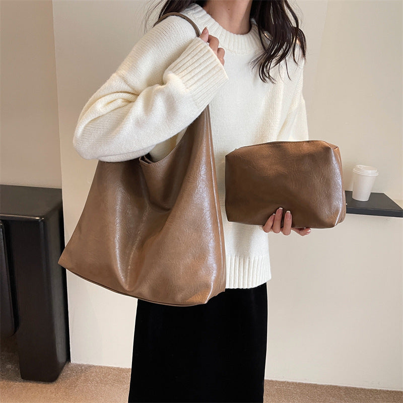 Minimalist Leather Tote Stornfield