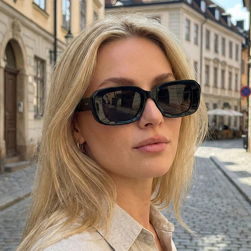 Women's Fashion Oversized Sunglasses with High-Quality Plastic Frame Stornfield