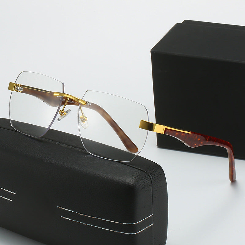 Women's Fashion Sunglasses in Modern Geometric Design Stornfield