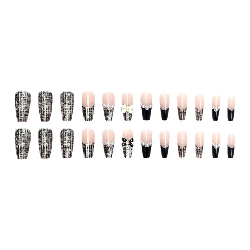 Artificial nail set with elegant pearl and flower motif Stornfield