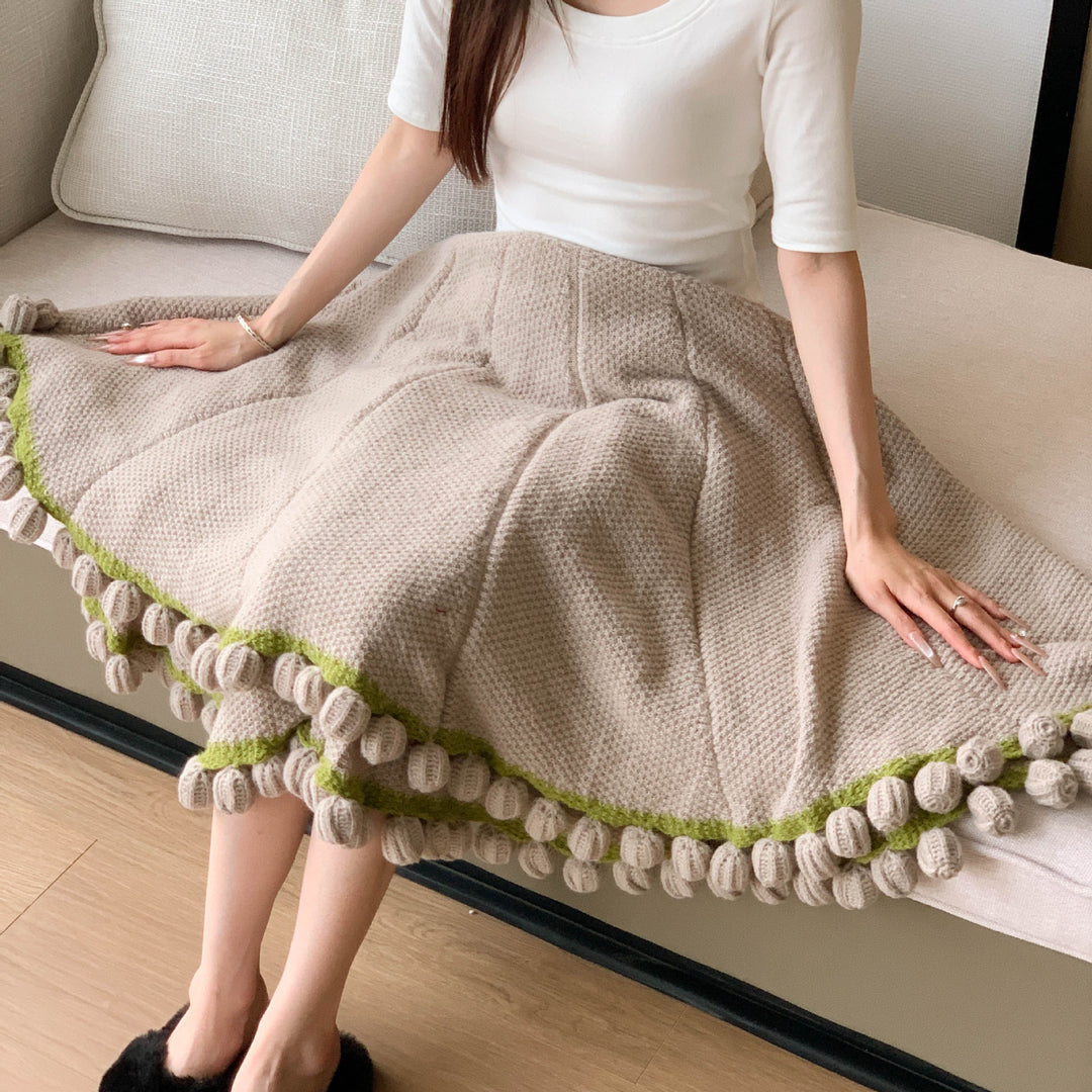 Cozy Blanket with Playful Pompons Stornfield