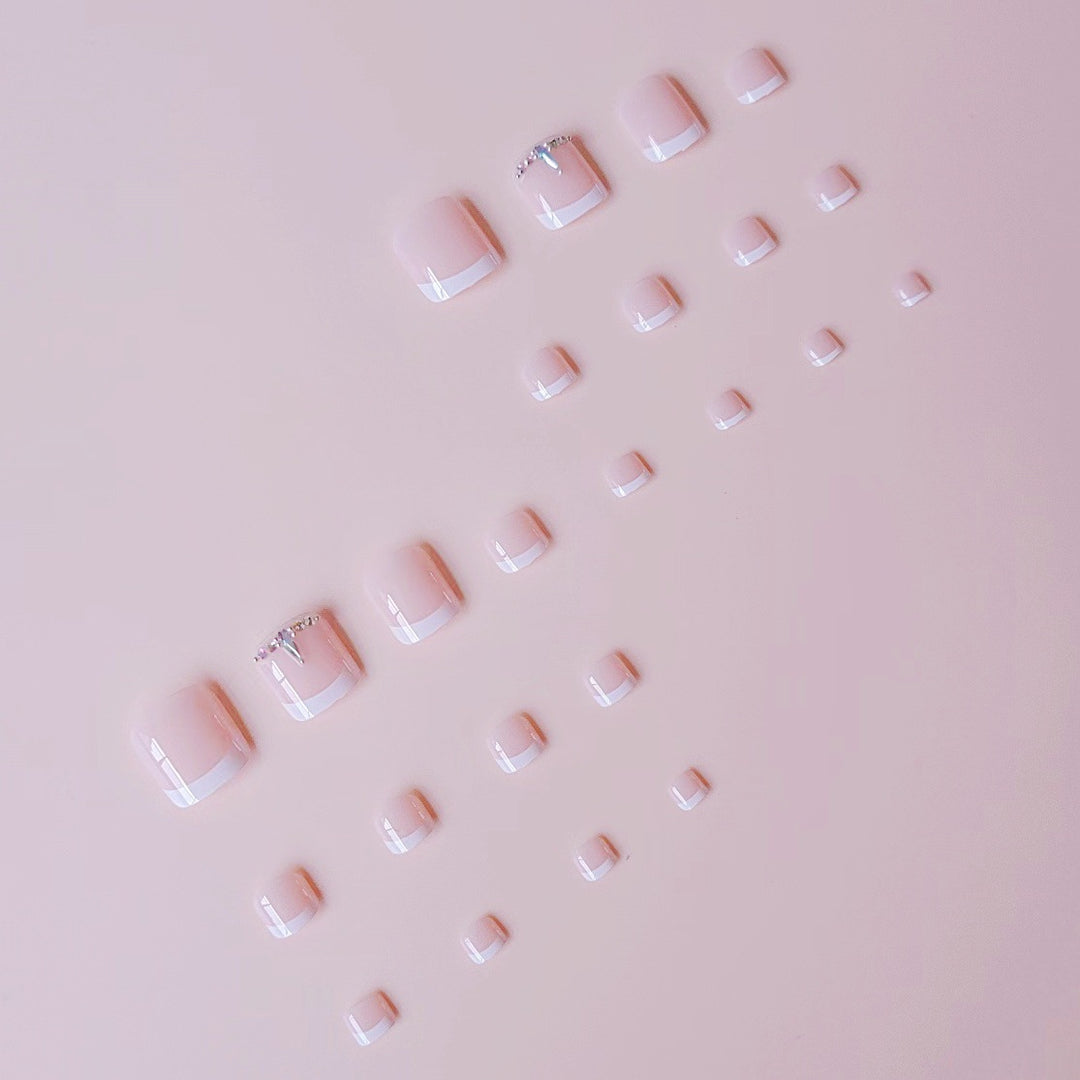Nail art set with elegant rhinestone details Stornfield