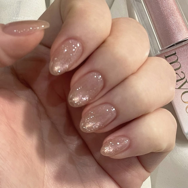 Glamorous nail art with glitter effect Stornfield
