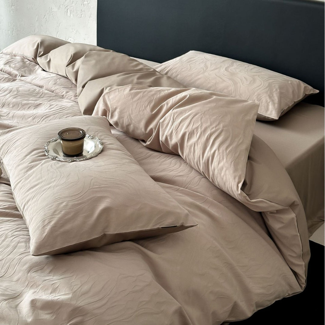 Luxury cotton satin bedding set with embossed wave texture and concealed hotel closure