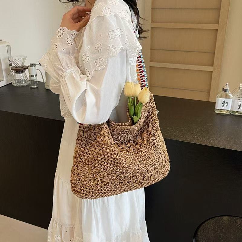 Handcrafted tote bag with colorful shoulder strap Stornfield