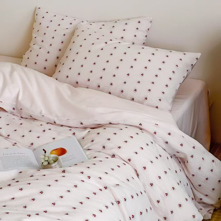 Soft double gauze bed cover set with small polka dot flower print