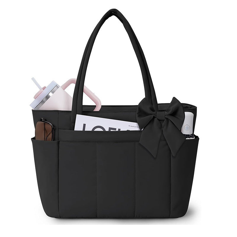Elegant shopping bag with side pockets Stornfield
