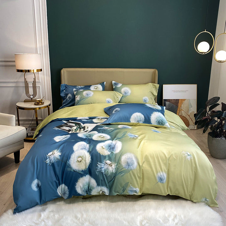 Cotton satin bedding set with watercolor flower print and reversible blanket