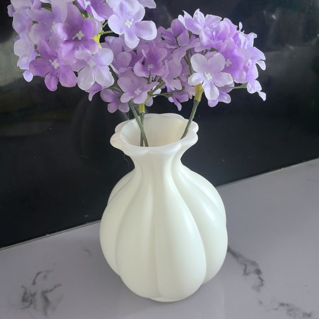 Elegant Sculpted Decorative Vase Stornfeild