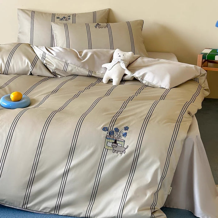 Striped Cotton Sateen Duvet Cover Set with Embroidered Cat Patch and Hidden Zipper