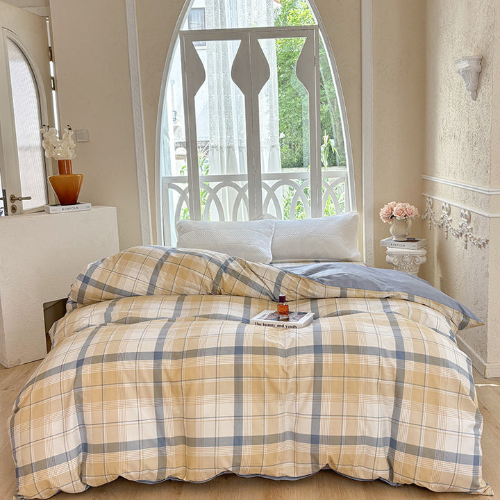 Plaid Patterned Quilted Comforter Set