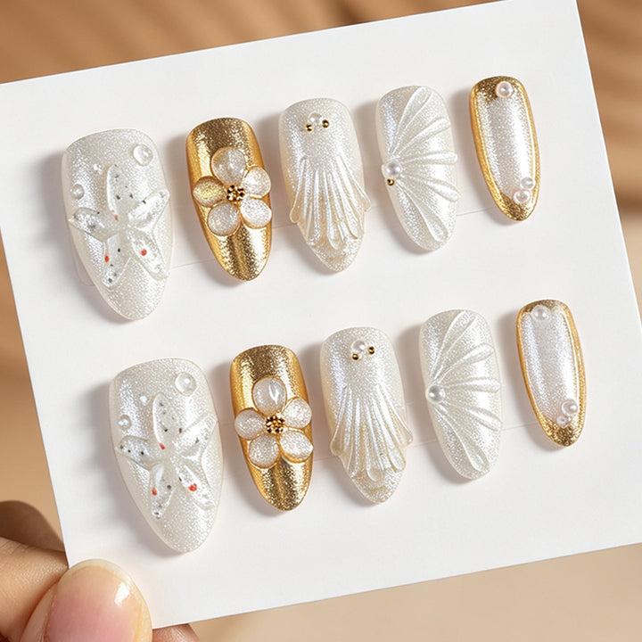 Acrylic nail set with luxurious glitter embellishments Stornfield