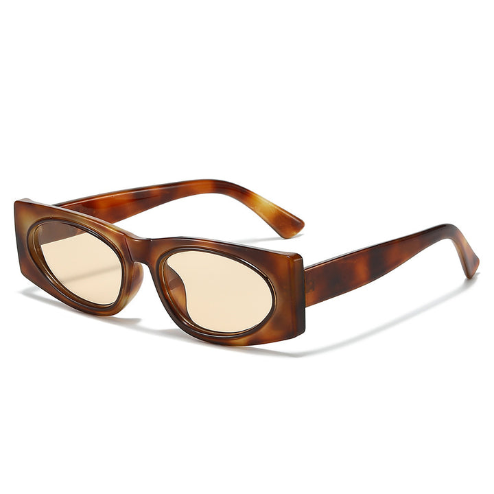 Retro-Inspired Wide-Frame Sunglasses Stornfield