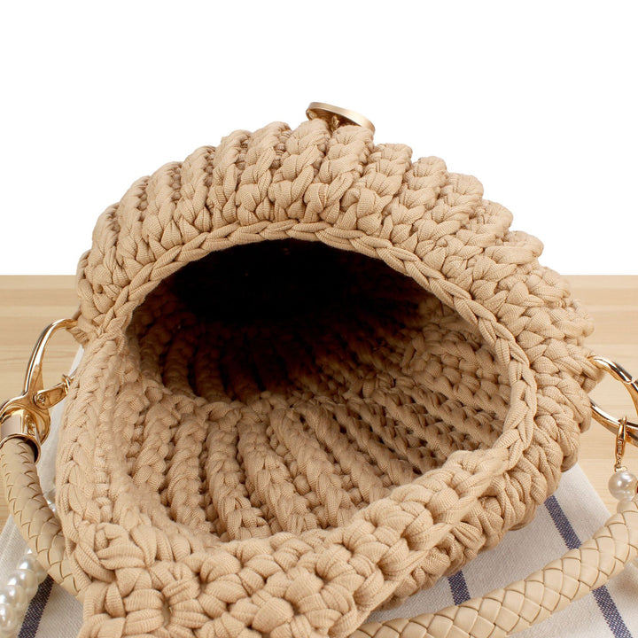 Elegant Handbag in Shell Design Stornfield