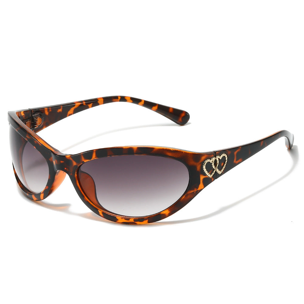 Fashion Cat-Eye Sunglasses with Heart Detail Stornfield
