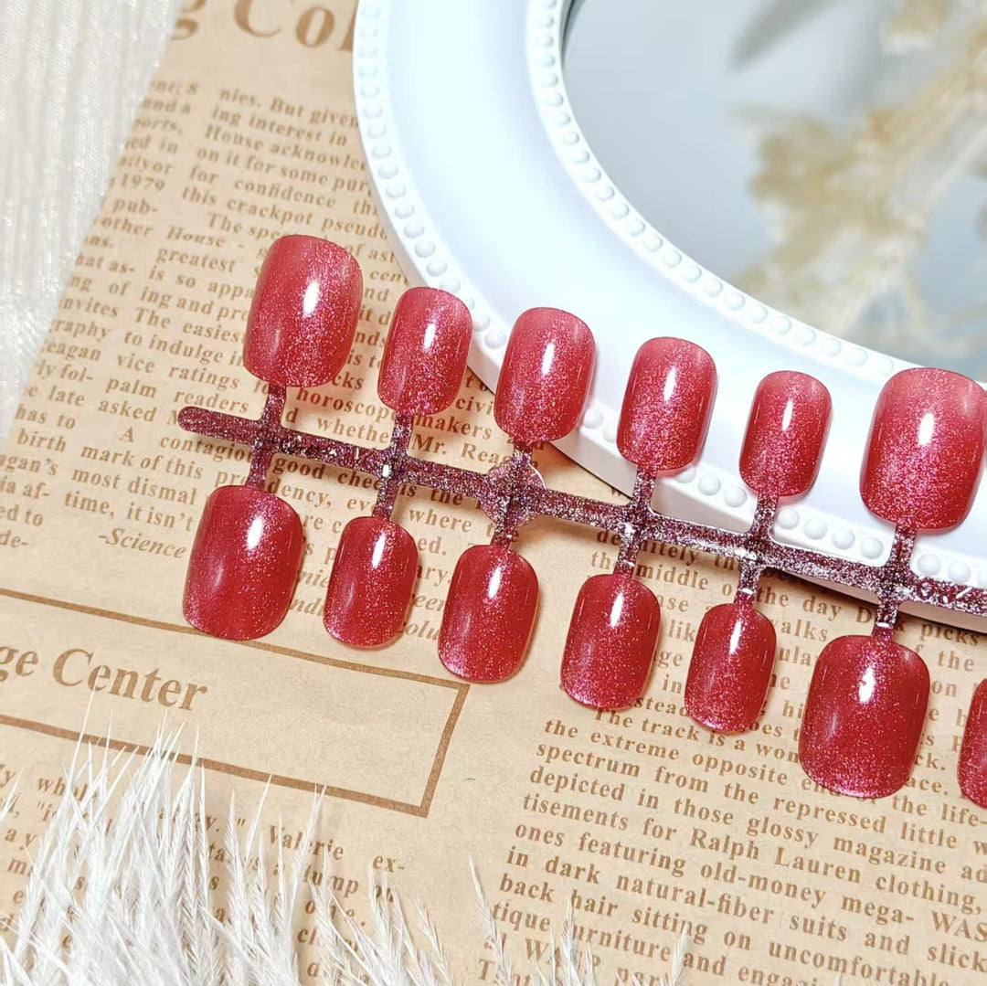 Glittering artificial nails with high gloss effect Stornfield