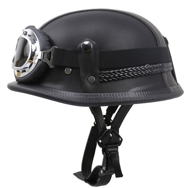 Vintage-Style Motorcycle Helmet with Goggles Stornfield