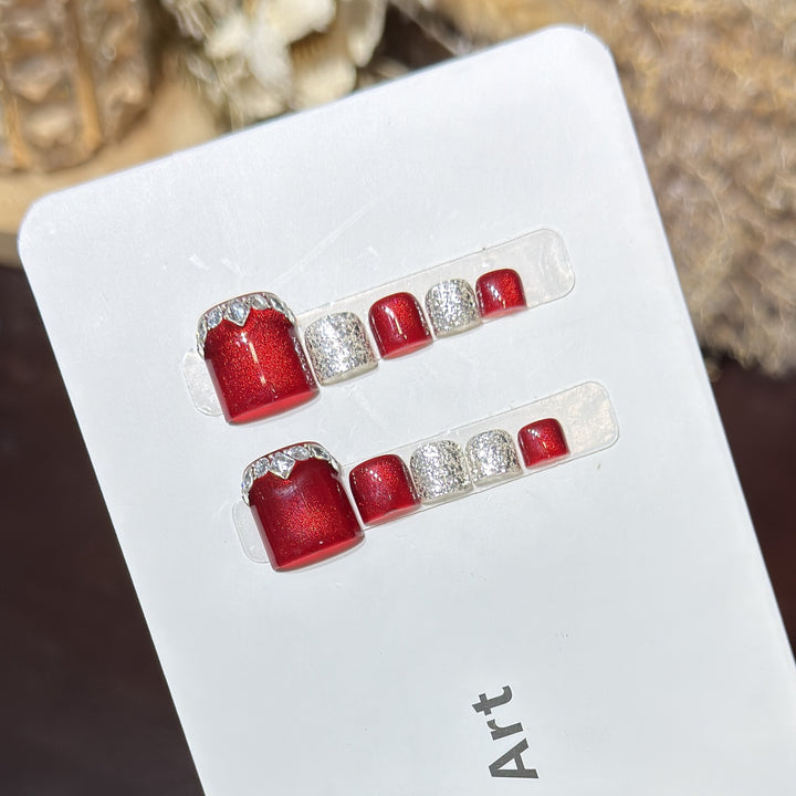 Glamorous Press-On Nail Set with Sparkling Rhinestone Accents Stornfield