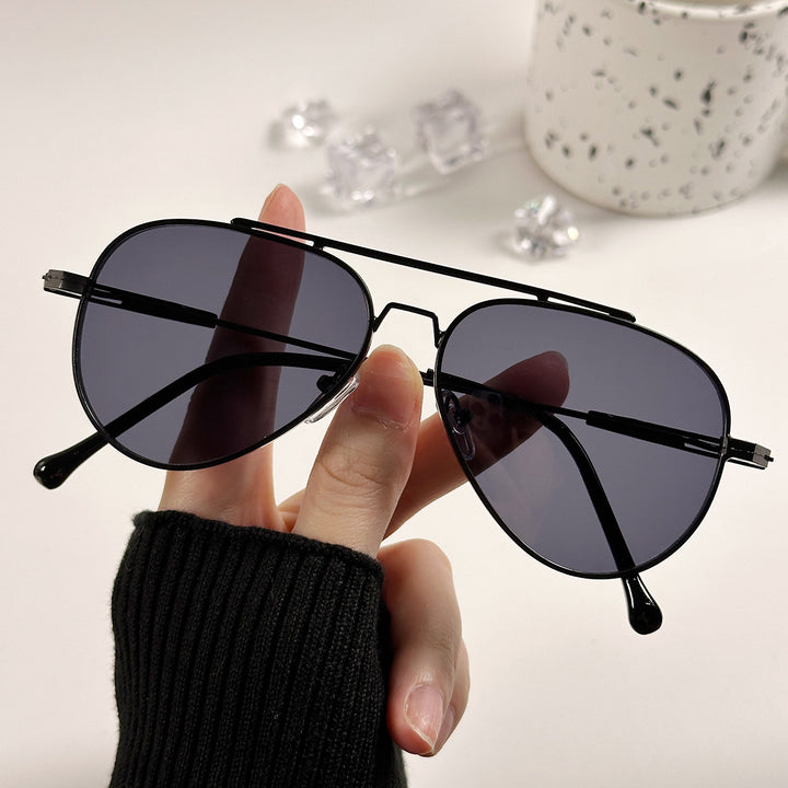 Women's timeless pilot sunglasses with high-quality frame Stornfield
