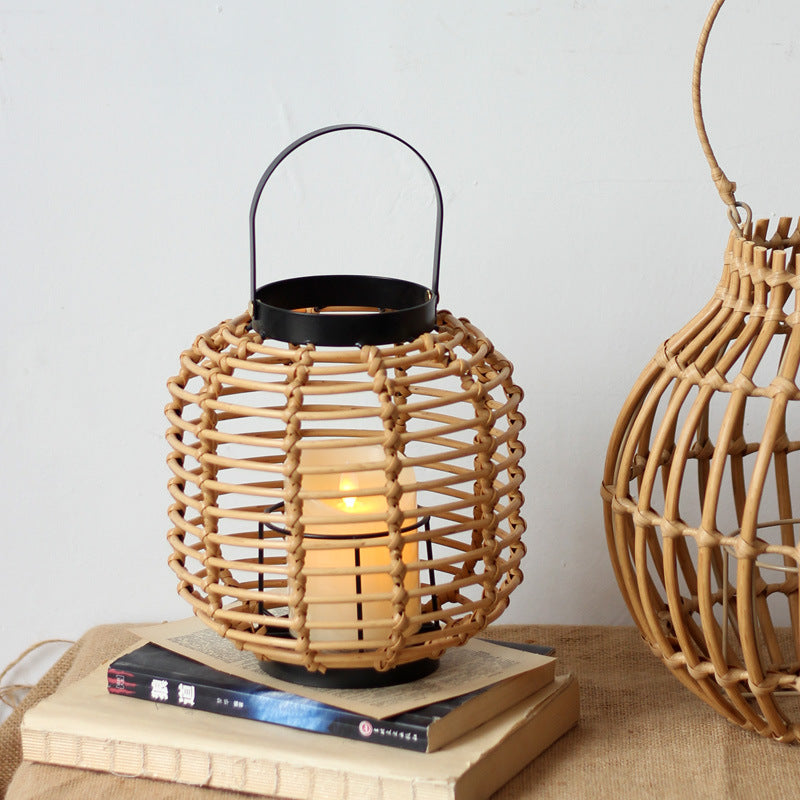Handcrafted rattan lamp Stornfield