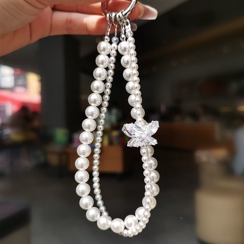 Elegant Pearl Pendant Keychain Stornfield