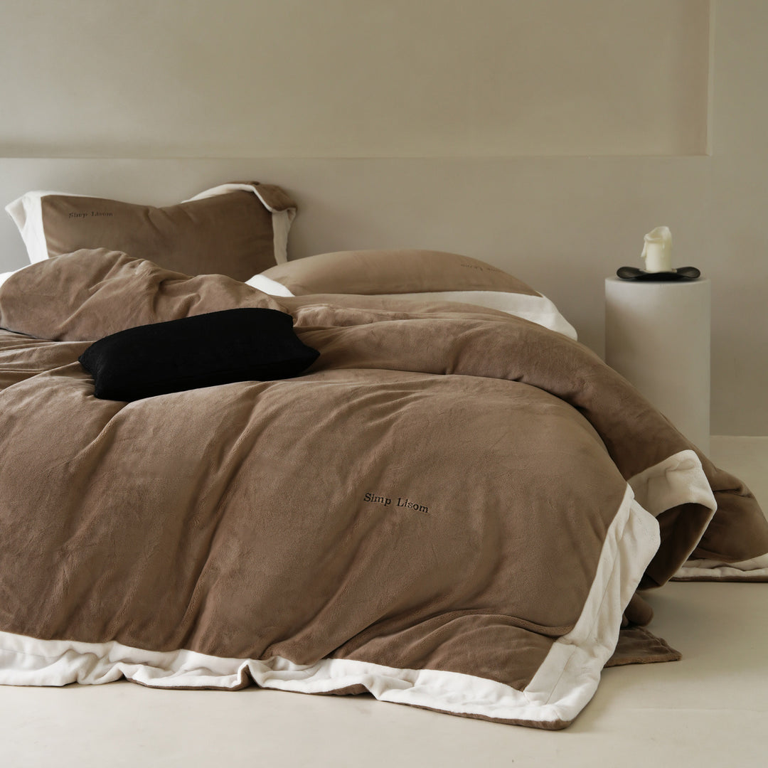 Luxurious Plush Bedding Set