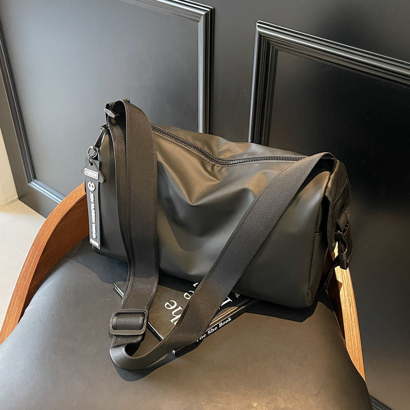 Sleek Multi-Functional Shoulder Bag Stornfield