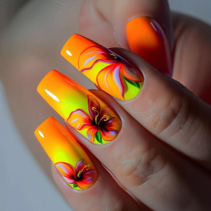Creative Nail Art with Exotic Leaf Design Stornfield