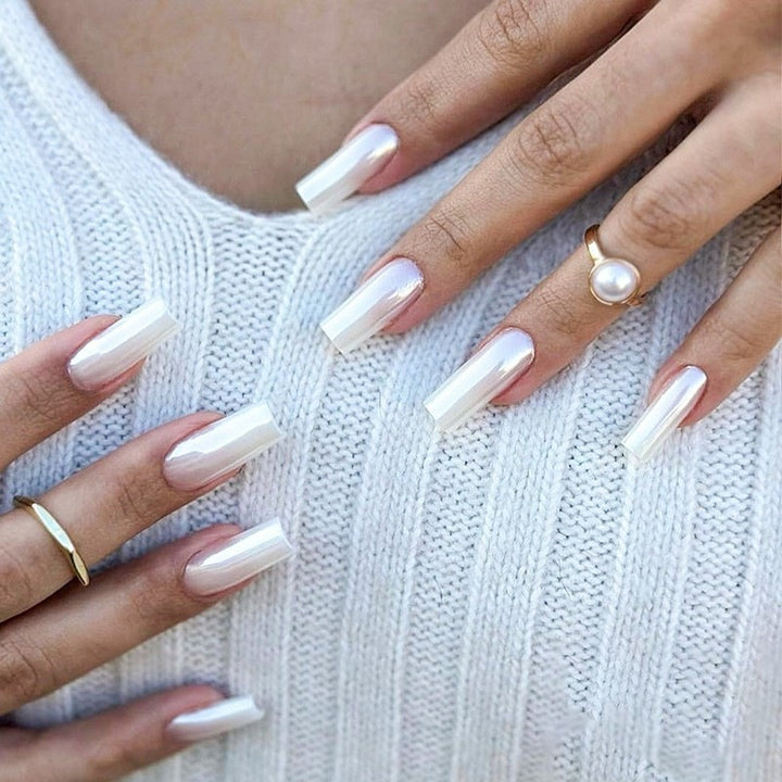 Artificial nail set with elegant high-gloss ombre design and sparkling accents Stornfield