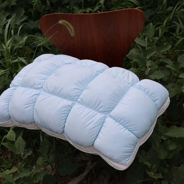Support pillow with breathable structure Stornfield