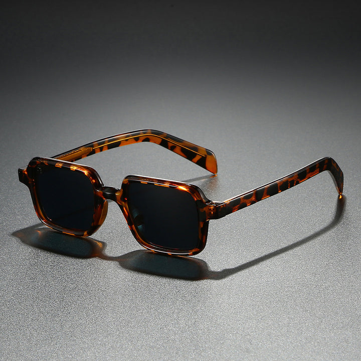 Ladies fashionable sunglasses in elegant square design with wide temples Stornfield