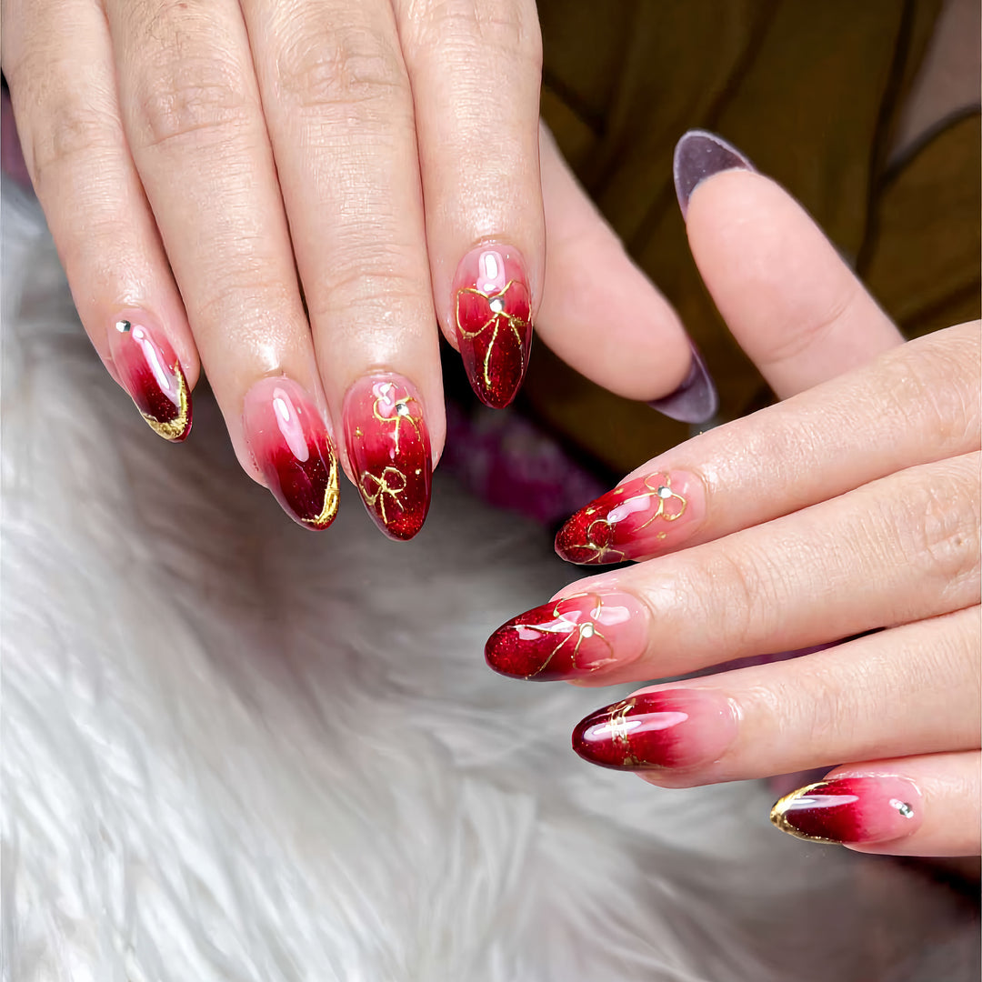 Artistic Ombre Press-On Nail Art Set with Gold Accents Stornfield
