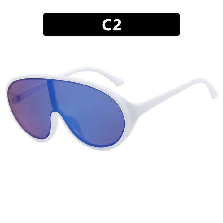 Women's futuristic sunglasses with large lenses and ergonomic frame Stornfield