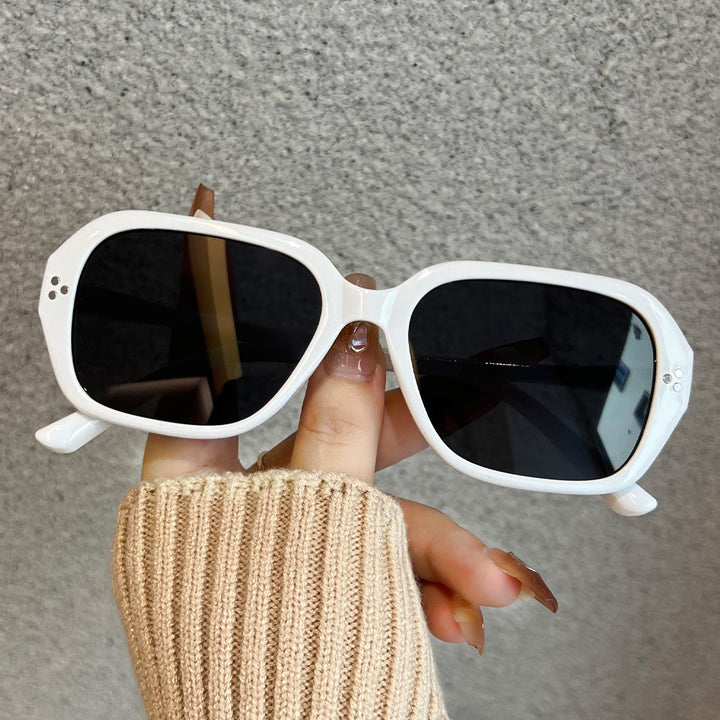 Women's fashionable oversized sunglasses in elegant design Stornfield