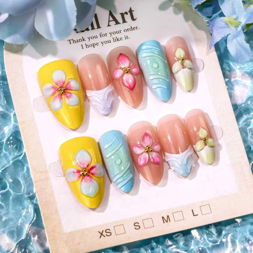 Floral Articulate Press-On Nail Set