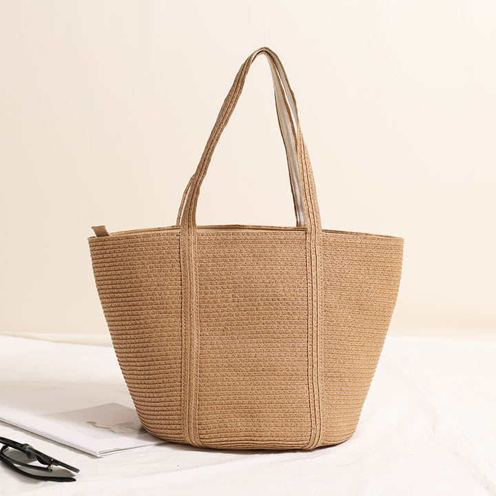 Practical Tote Bag with Structured Design Stornfield
