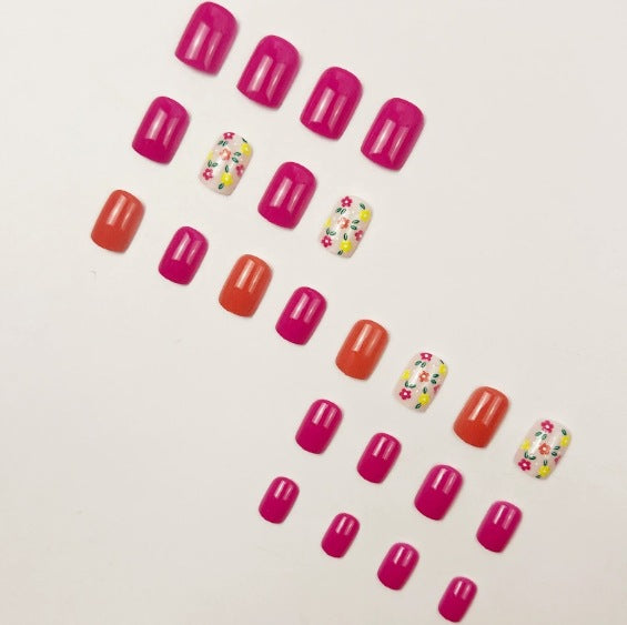 Creative Floral Nail Art Set Stornfield