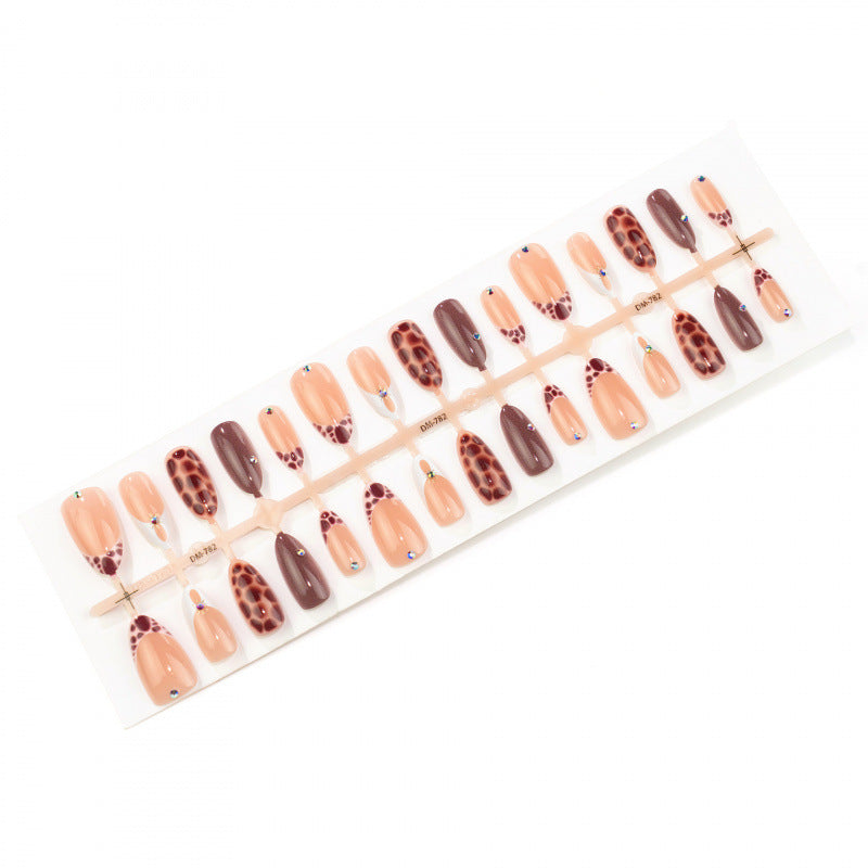 Artistic Detail Press-On Nails